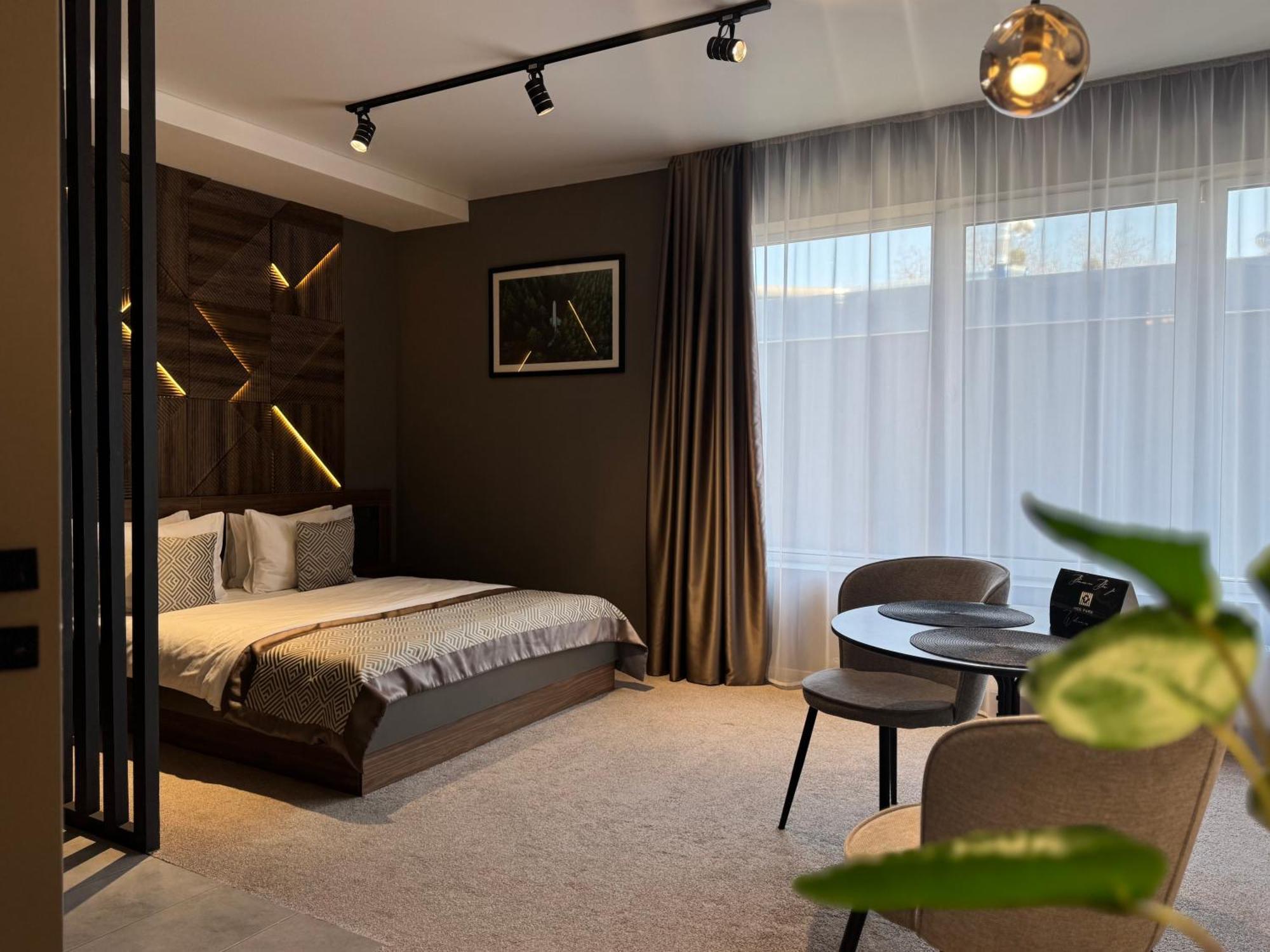 Hide Park Hotel Вінниця Екстер'єр фото